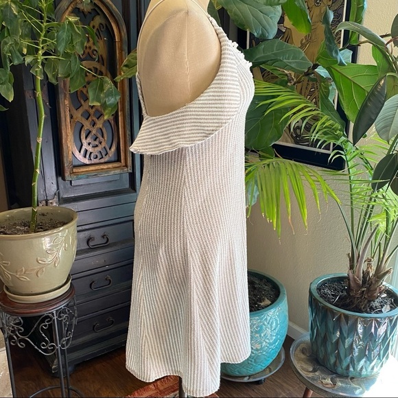Zara textured stripe gray ruffled sundress - Picture 4 of 11